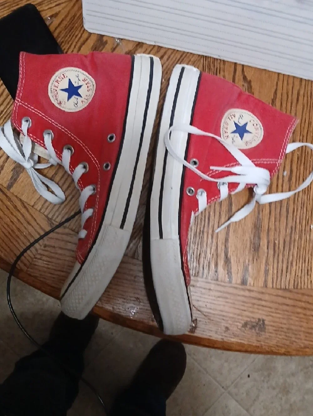 Converse C.Taylor Red‎ High-Top Canvas Sneakers with White Laces,sz.6
